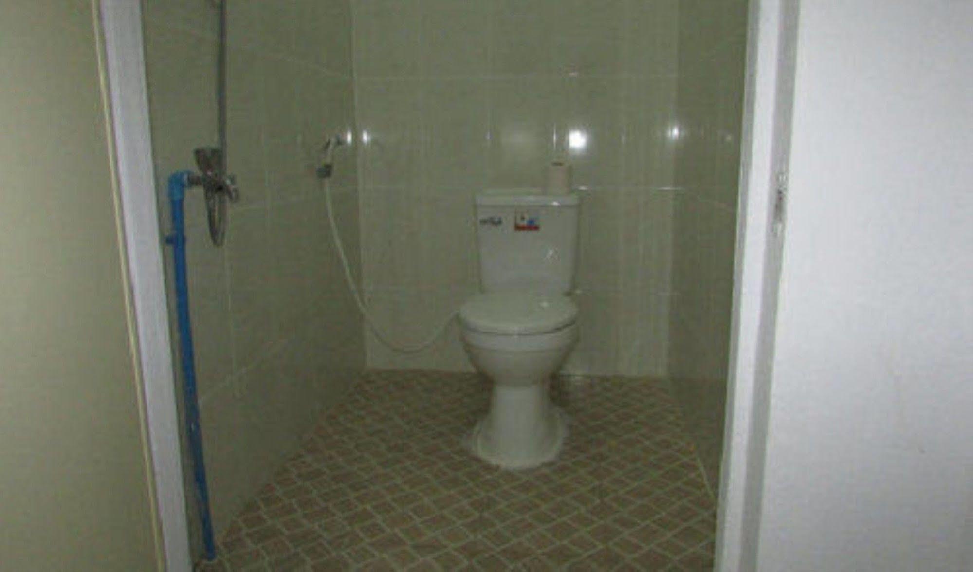 Manita Anna Guesthouse Jullyanna Before Сиханоуквил Екстериор снимка